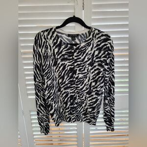 AVA Paige Women's Button-up Sweater Size L
